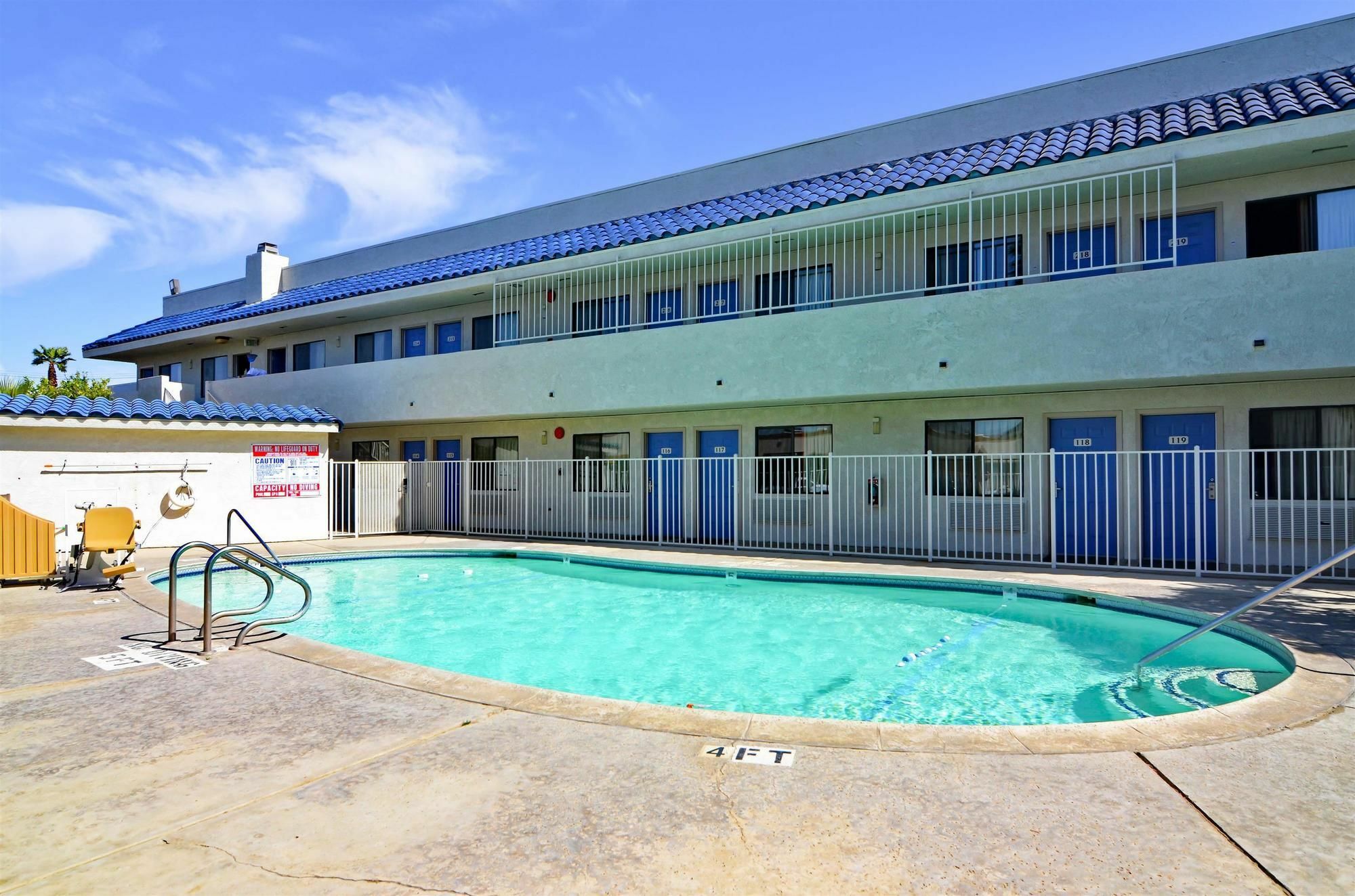 Motel 6-North Palm Springs, Ca - North Exteriér fotografie