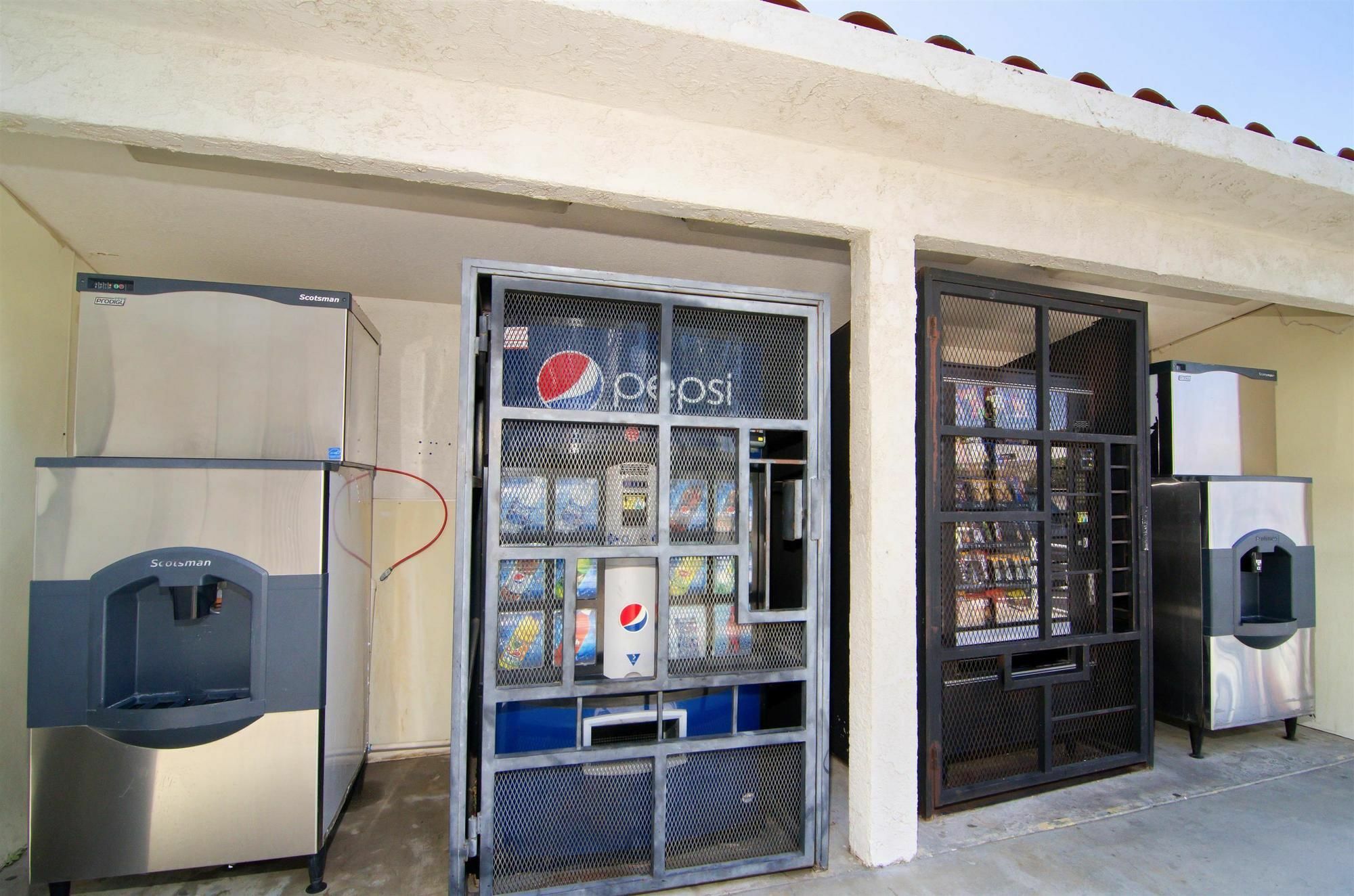 Motel 6-North Palm Springs, Ca - North Exteriér fotografie